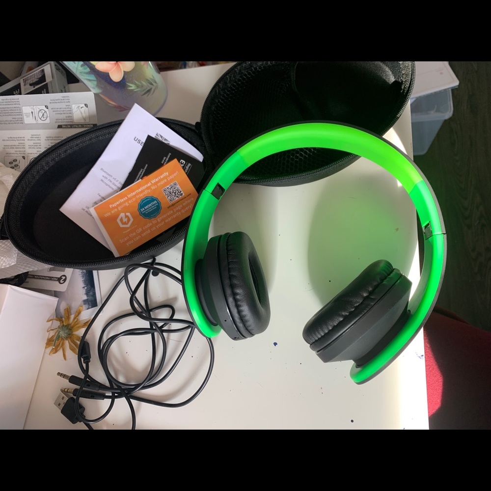 Power Locus Bluetooth Over-ear Headphones